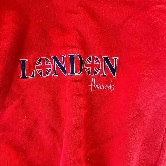 Vintage Harrods London Knightsbridge Embroidered Red Sweatshirt - Picture 2 of 6